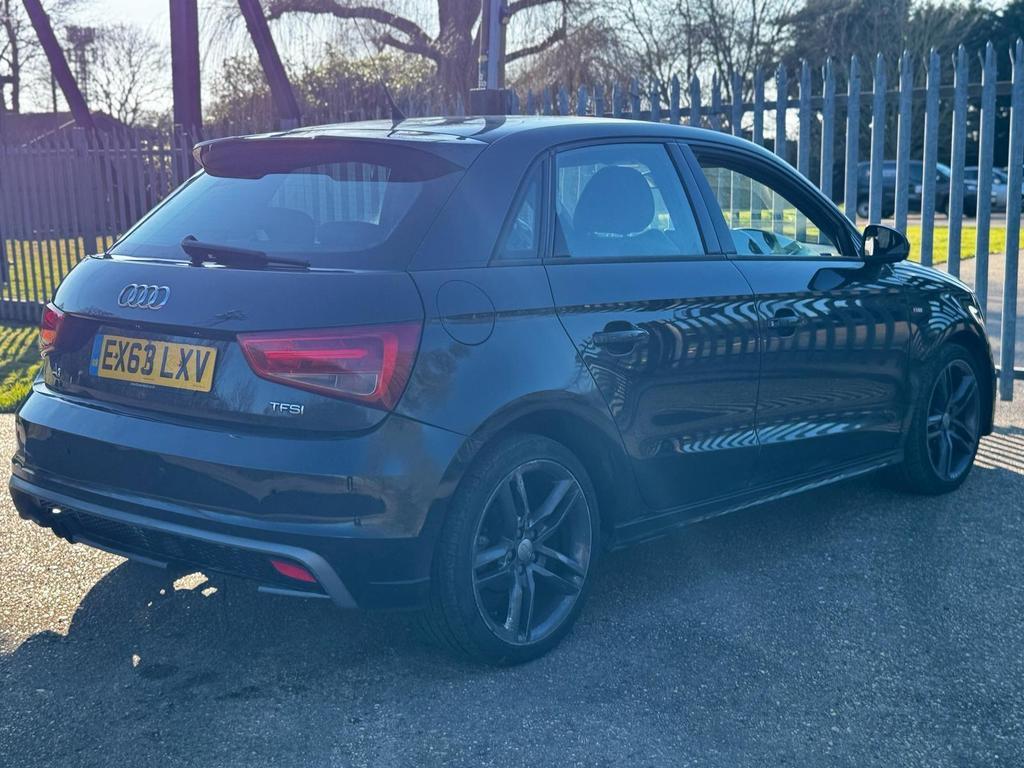 Audi A1 1.4 TFSI S line Sportback 5dr Petrol S Tronic Euro 5 (s/s) (122 ps)