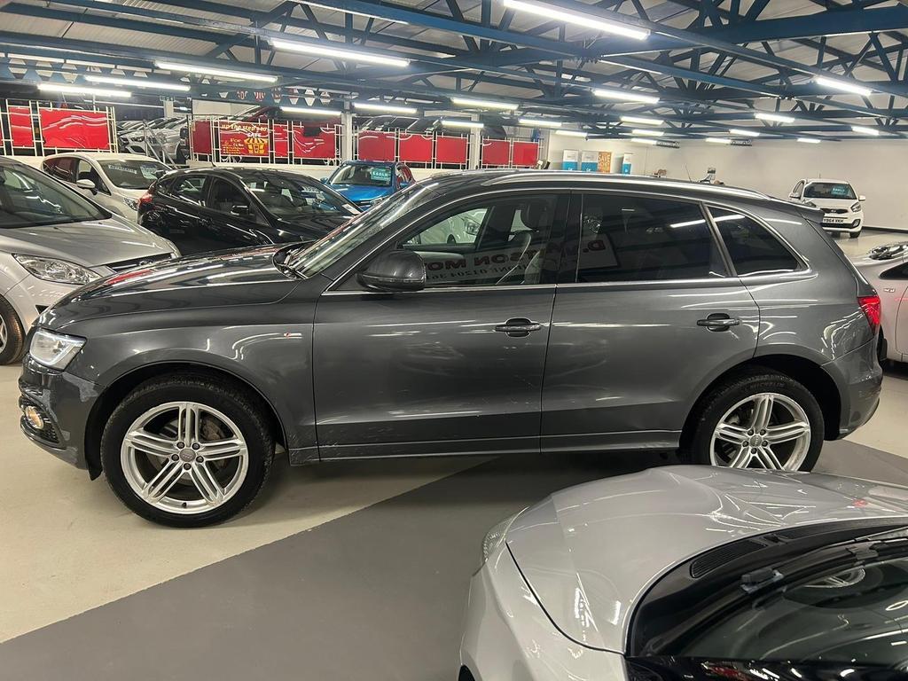 Audi Q5 2.0 TDI S line Plus SUV 5dr Diesel S Tronic quattro Euro 5 (s/s) (177 ps)