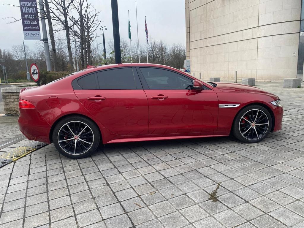 Jaguar XE 2.0d R-Sport Saloon 4dr Diesel Auto Euro 6 (s/s) (180 ps)