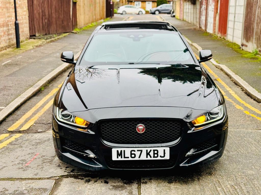 Jaguar XE 2.0d R-Sport Saloon 4dr Diesel Auto Euro 6 (s/s) (163 ps)