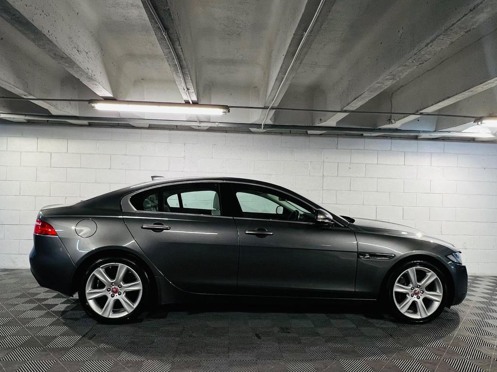 Jaguar XE 2.0d Portfolio Saloon 4dr Diesel Auto Euro 6 (s/s) (180 ps)